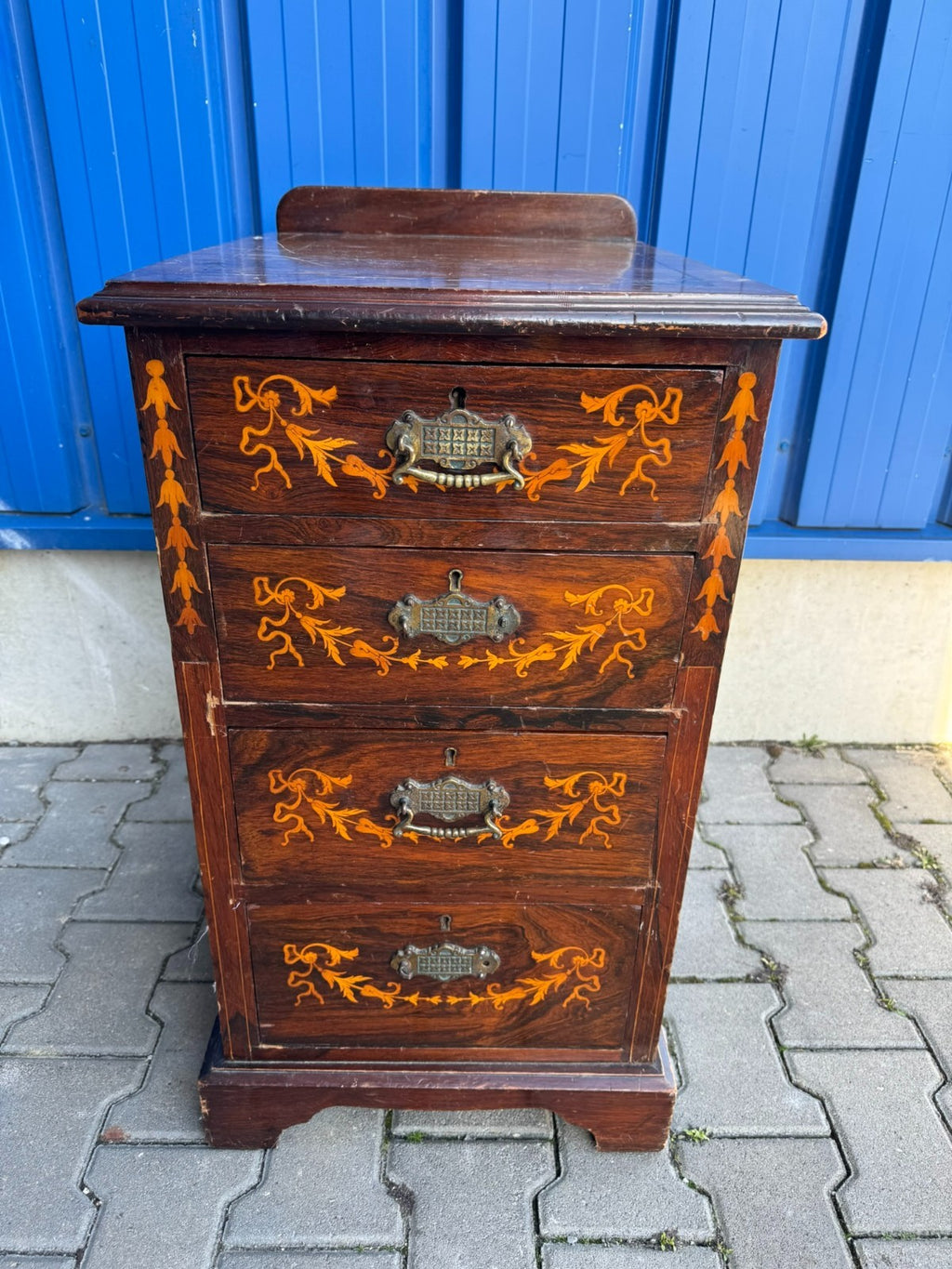 ANTIKE ENGLISCHE KOMMODE UM 1900 MAHAGONI MIT GIRLANDEN INTARSIEN