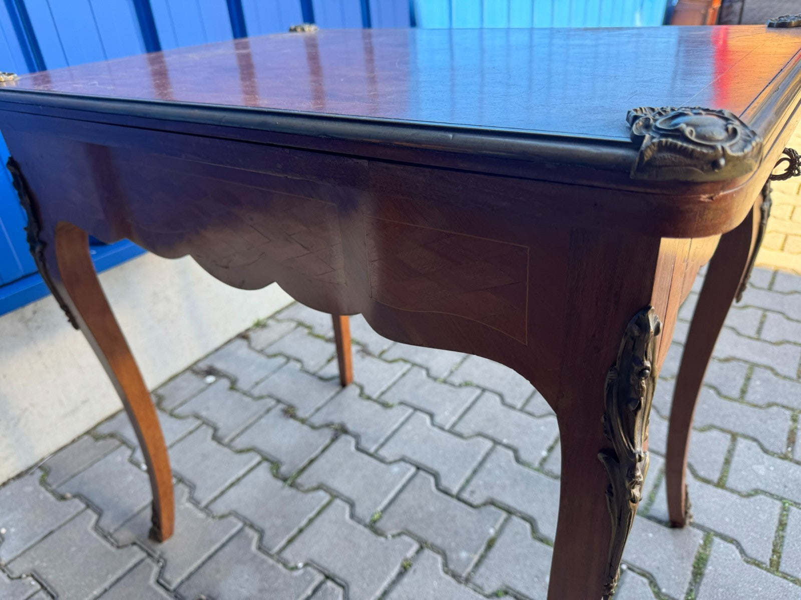 Antiker Spieltisch Nussbaum Frankreich um 1900 mit Intarisen
