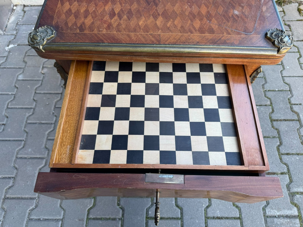 Antiker Spieltisch Nussbaum Frankreich um 1900 mit Intarisen