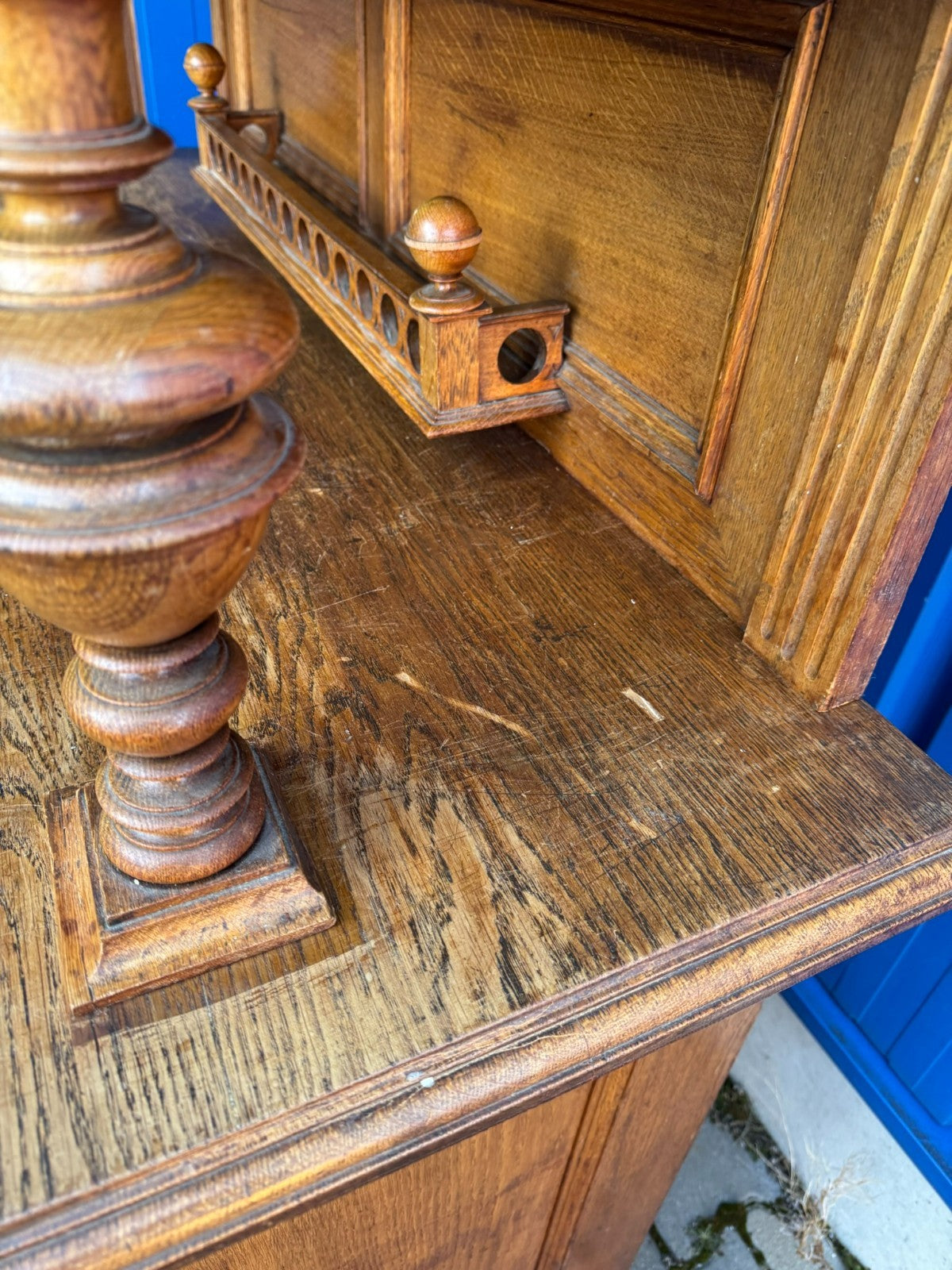 Antikes Jugendstil Buffet aus Eiche Deutsch um 1900
