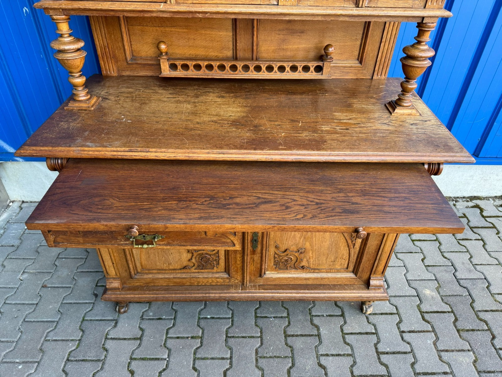 Antikes Jugendstil Buffet aus Eiche Deutsch um 1900