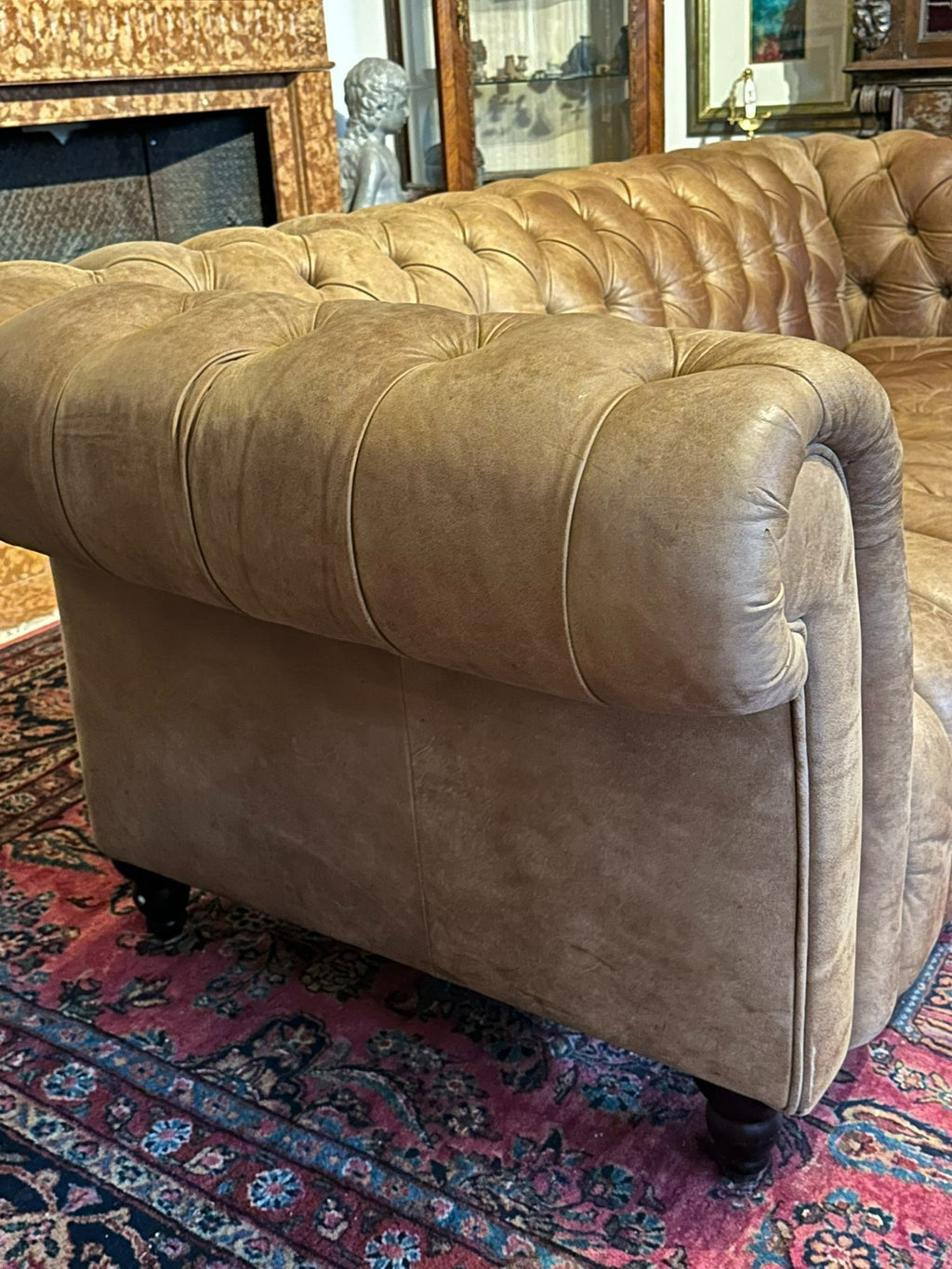 Chesterfield Couch aus Leder Sofa Gutmann Collection 1867