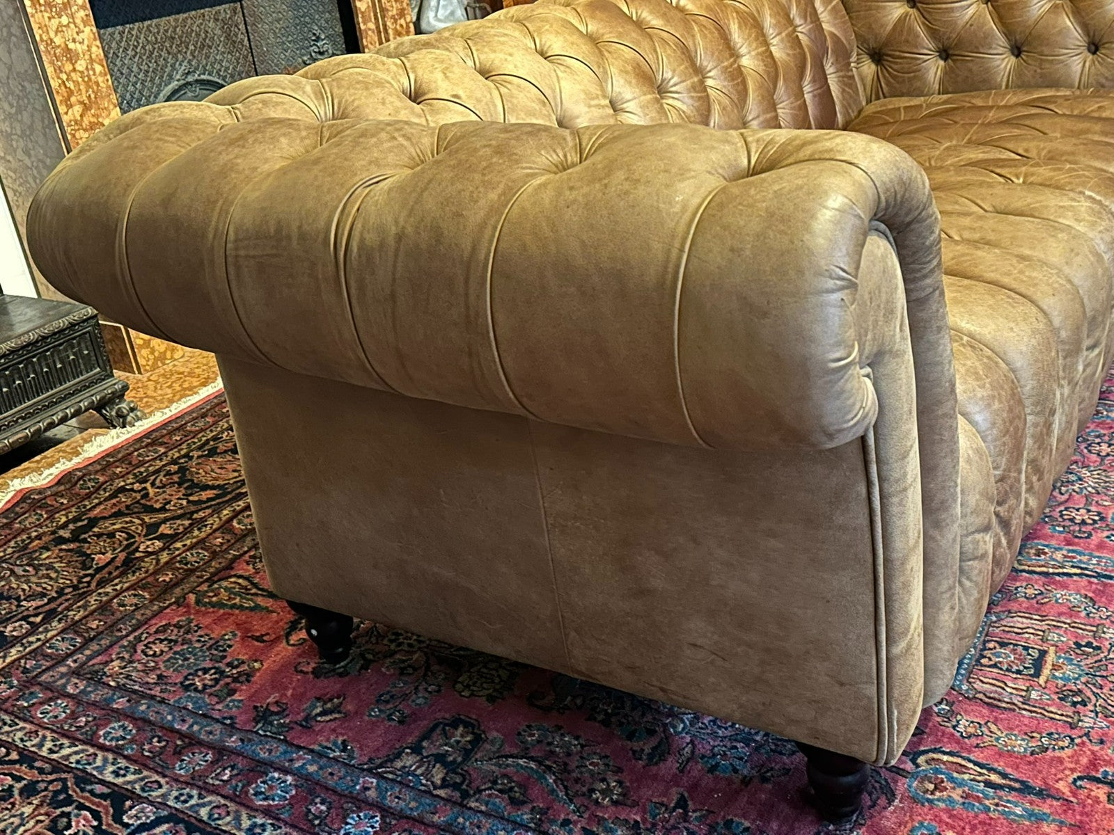 Chesterfield Couch aus Leder Sofa Gutmann Collection 1867