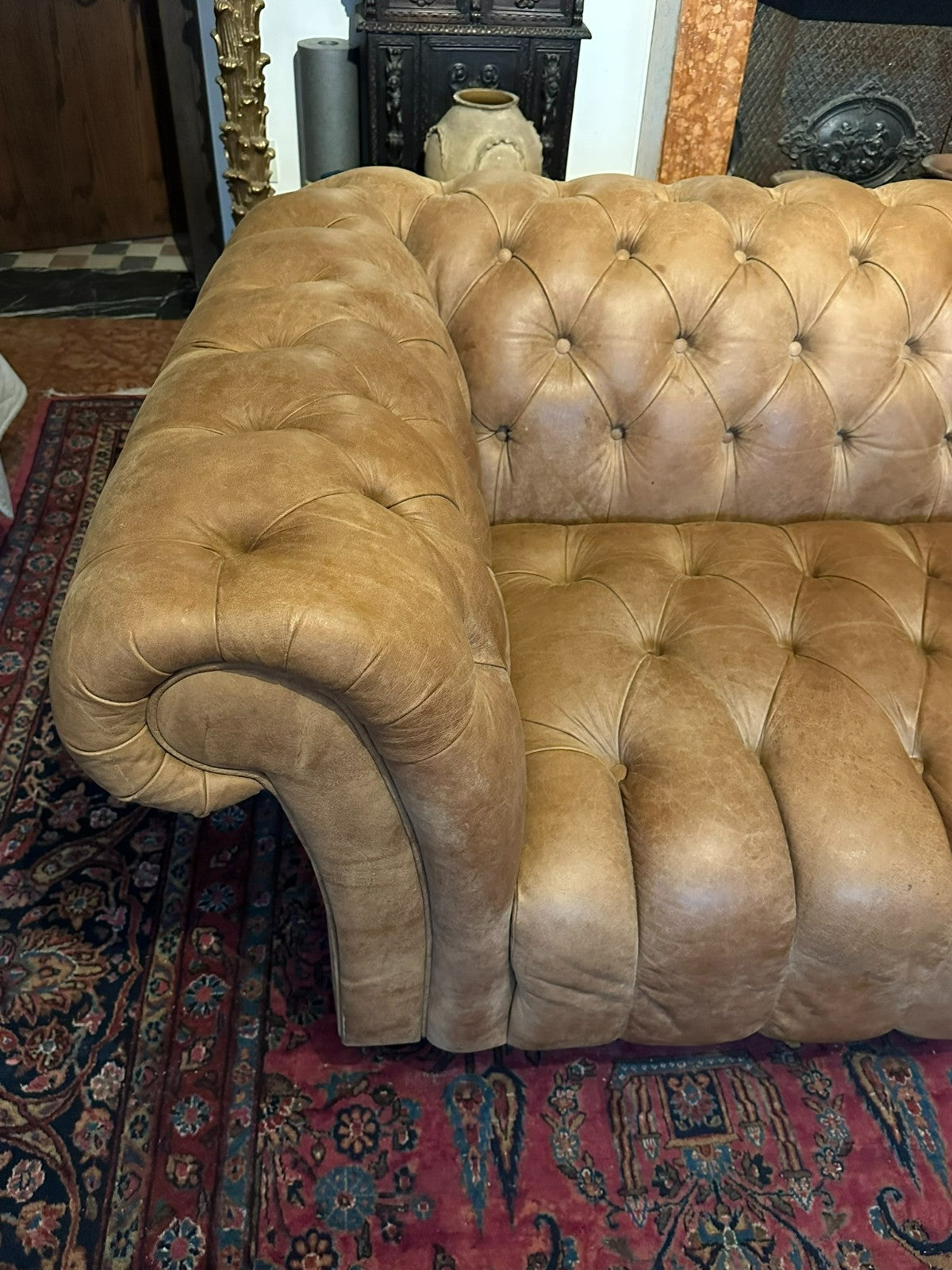 Chesterfield Couch aus Leder Sofa Gutmann Collection 1867