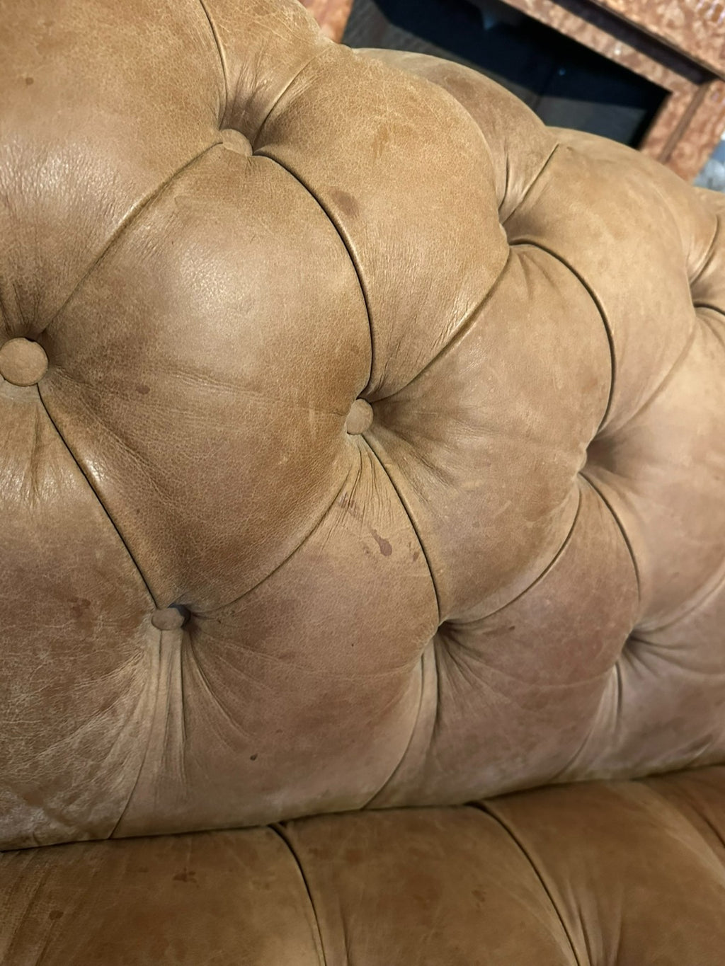 Chesterfield Couch aus Leder Sofa Gutmann Collection 1867
