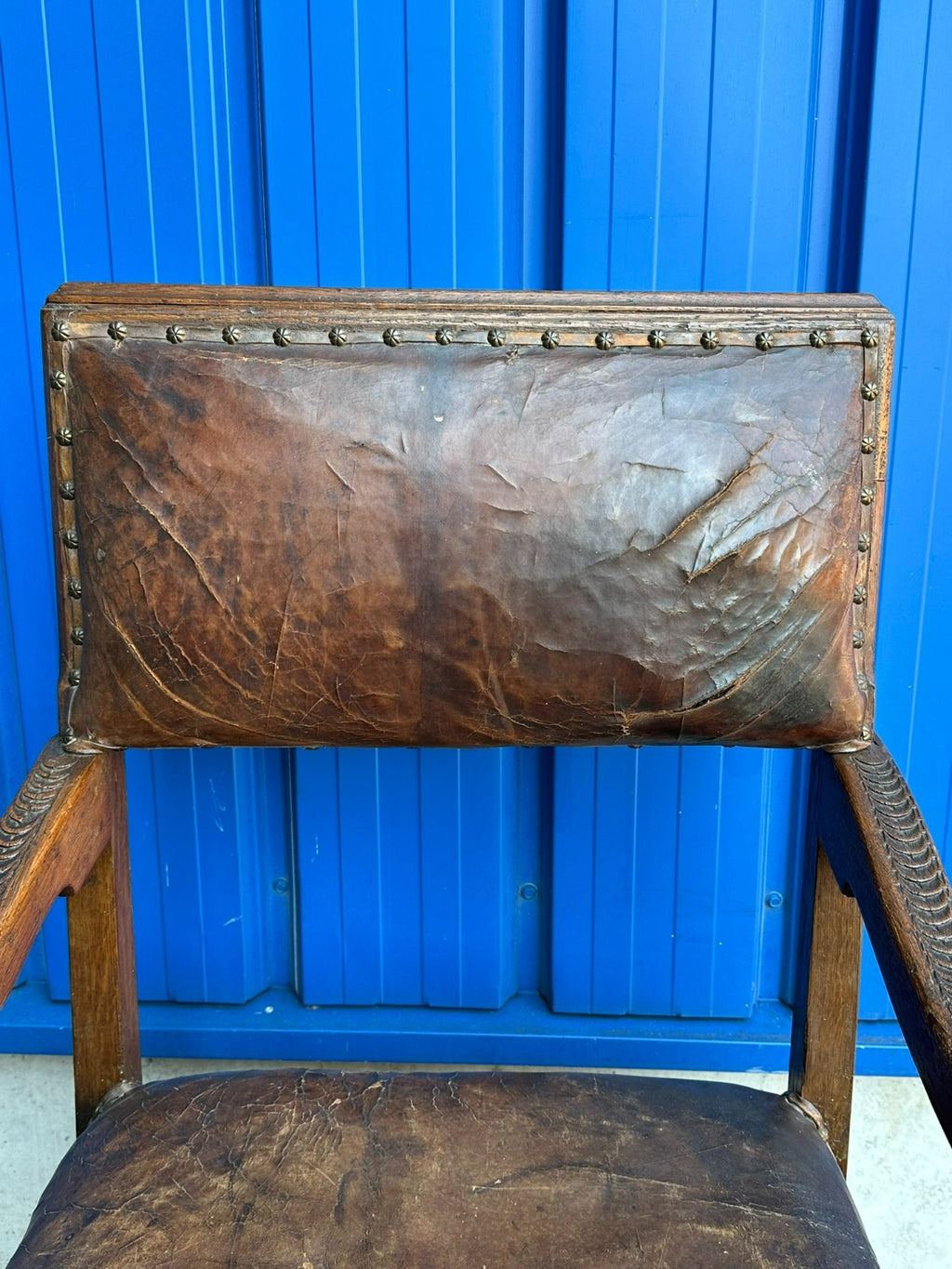Antiker Barock Sessel 18 tes Jhdt Eiche und Leder Bezug Tolle Patina