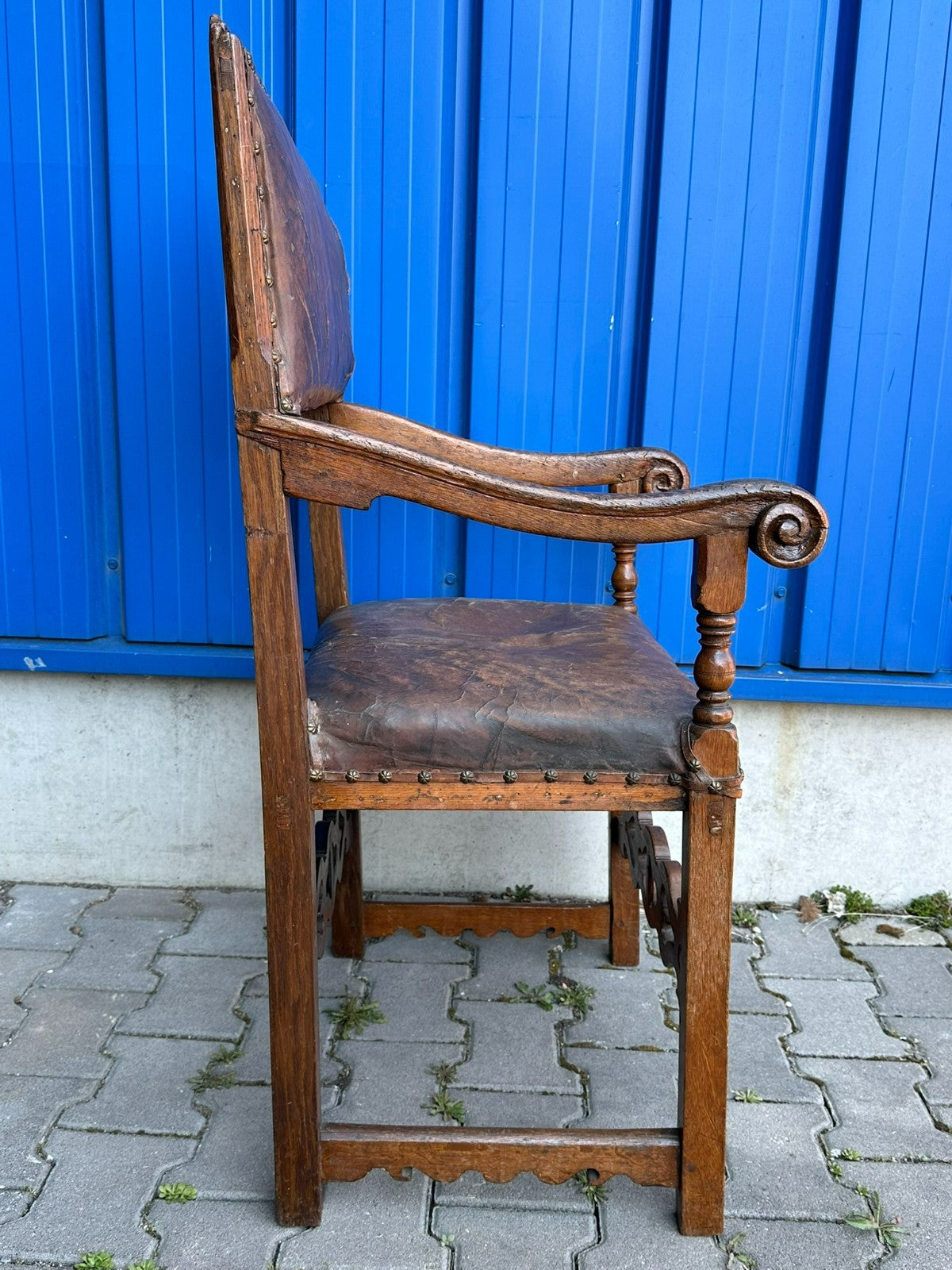 Antiker Barock Sessel 18 tes Jhdt Eiche und Leder Bezug Tolle Patina