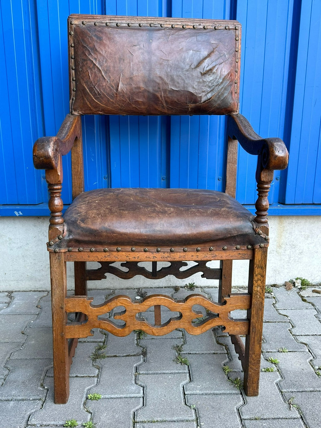 ANTIKER BAROCK SESSEL 18 TES JHDT EICHE UND LEDER BEZUG TOLLE PATINA