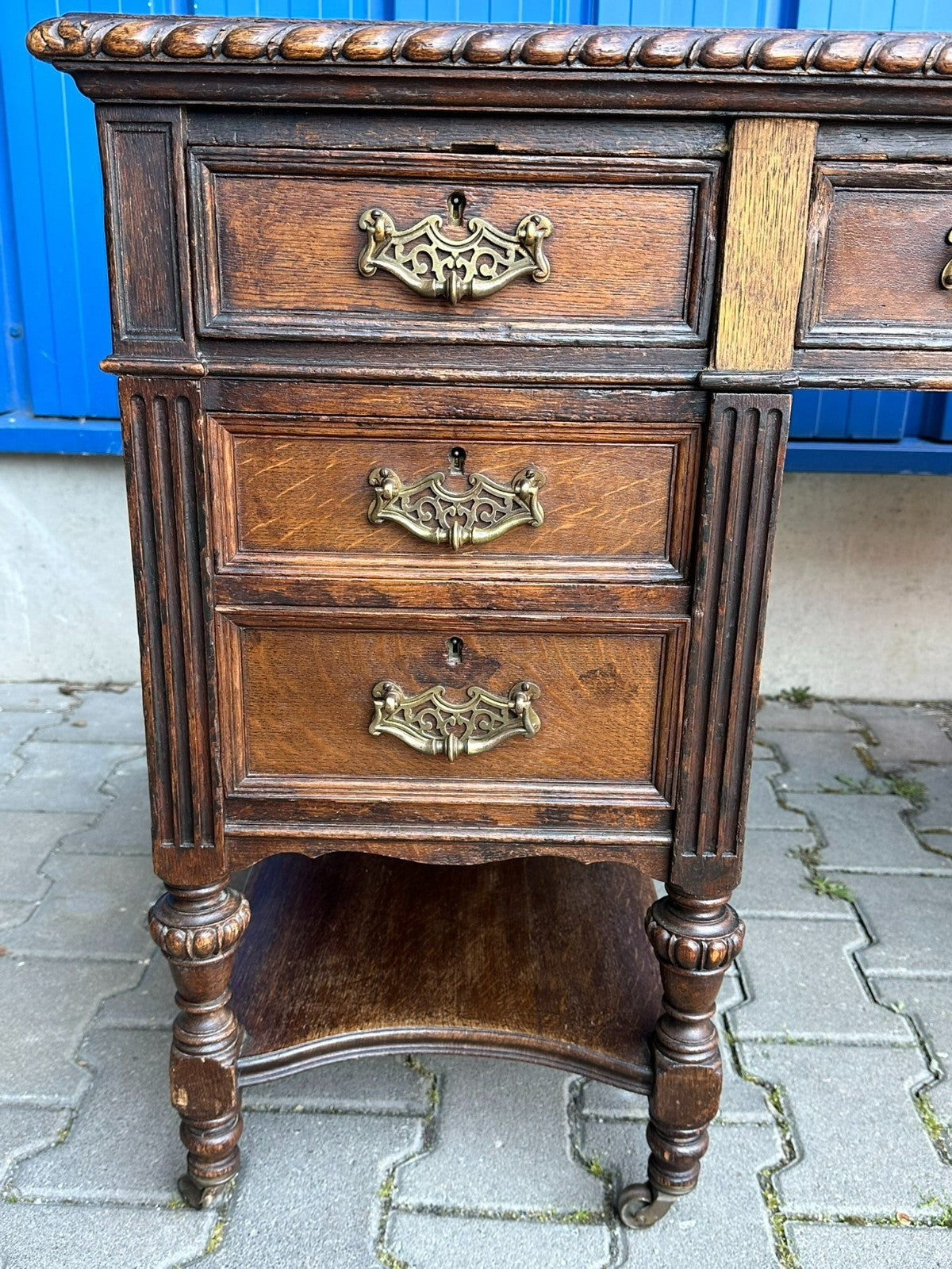 Antiker Viktorianischer Schreibtisch um 1900 Eiche Jugendstil Beschläge