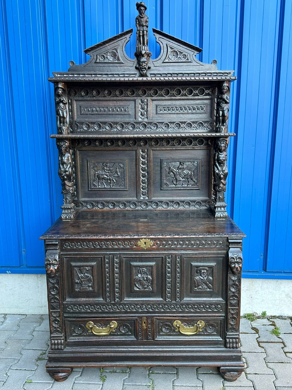 ANTIKES BUFFET SCHRANK AUS EICHE UM 1800 NEO RENAISSANCE ENGLAND FIGUREN