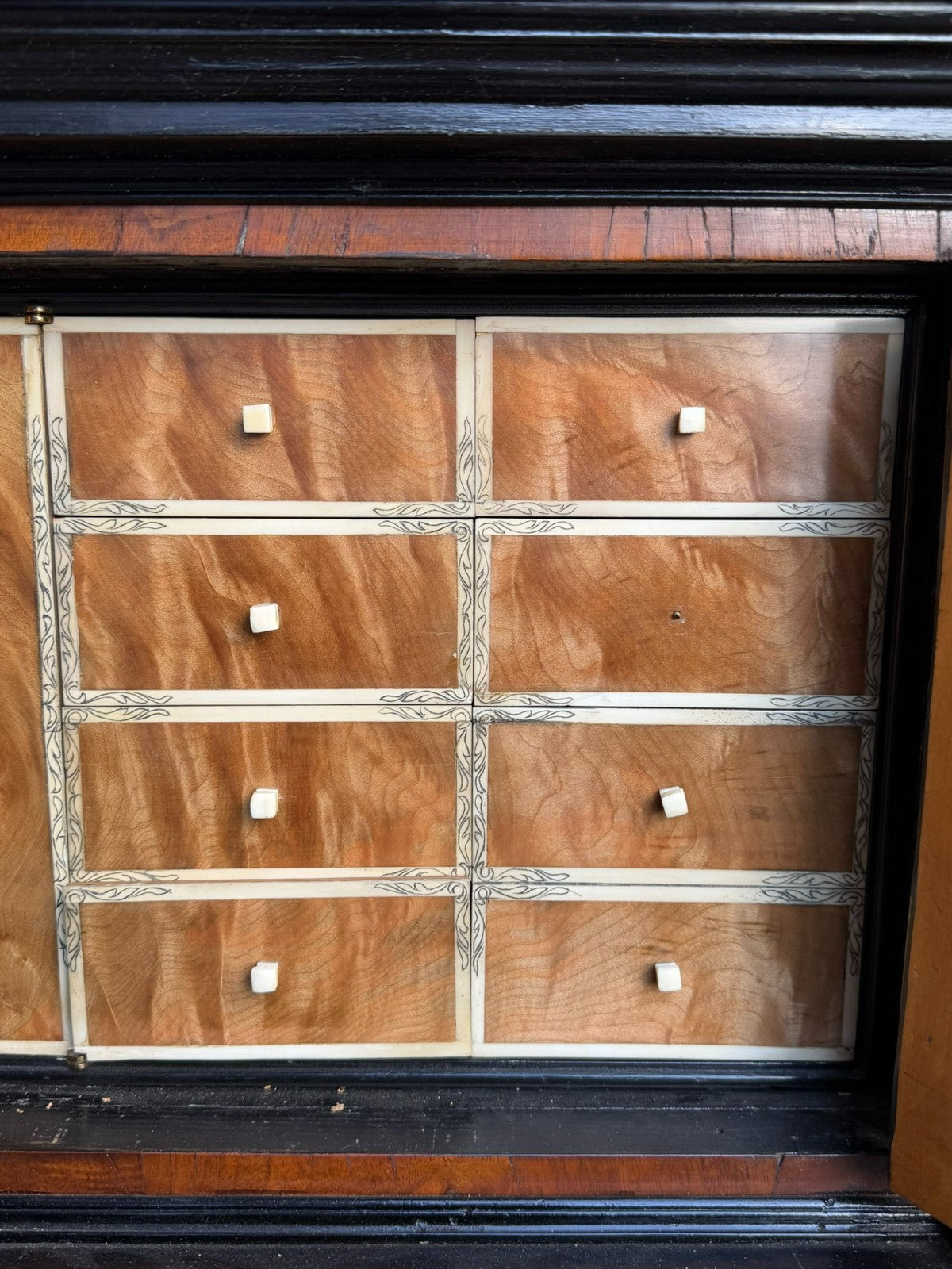 Antikes Kabinett Schrank 18/19 tes Jhdt ebonisiert