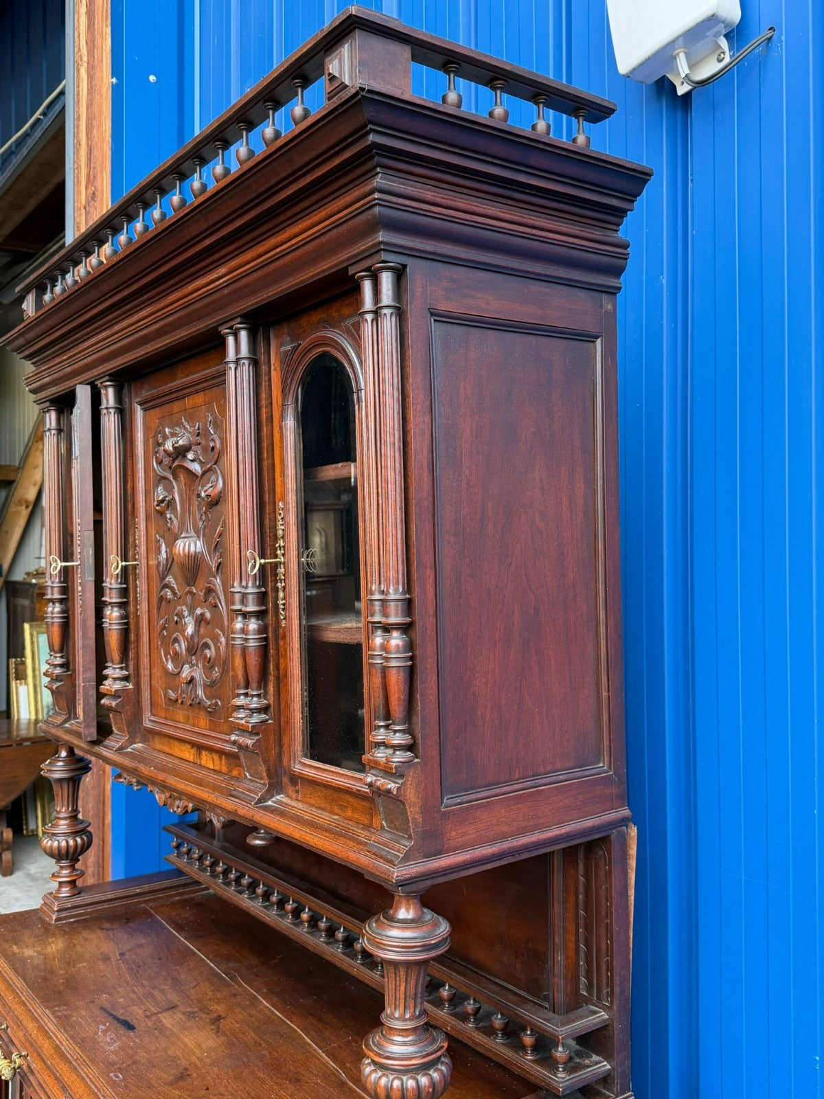 Antiker Schrank Buffet Neo Renaissance um 1880 Mahagoni Schnitzwerk