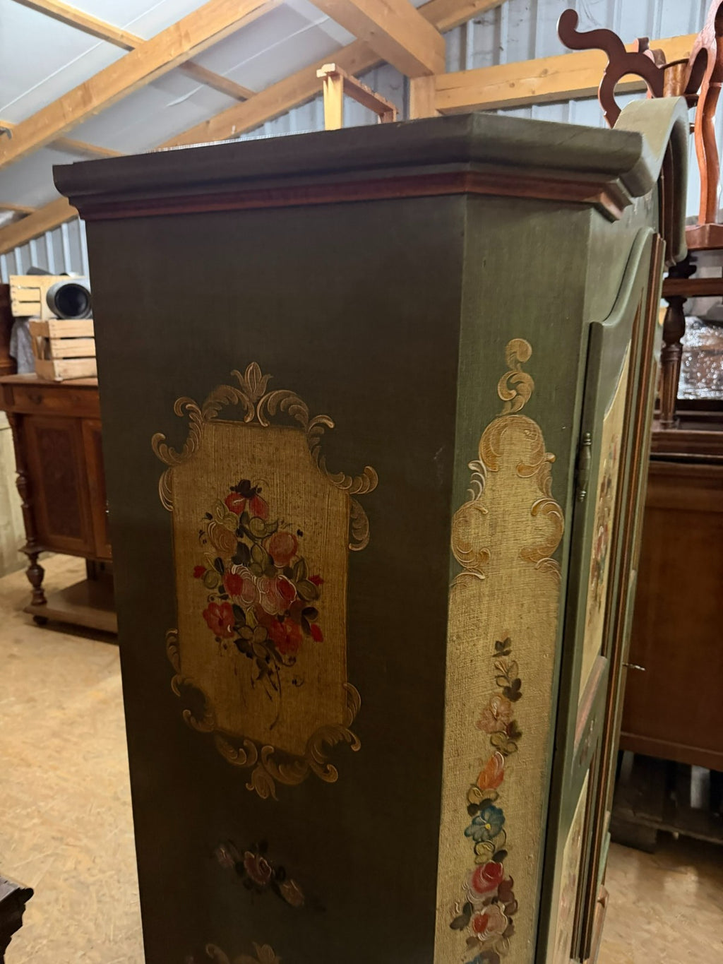 Vintage Bauernschrank Schrank Barock Stil Holz handbemalt 20 tes Jhdt