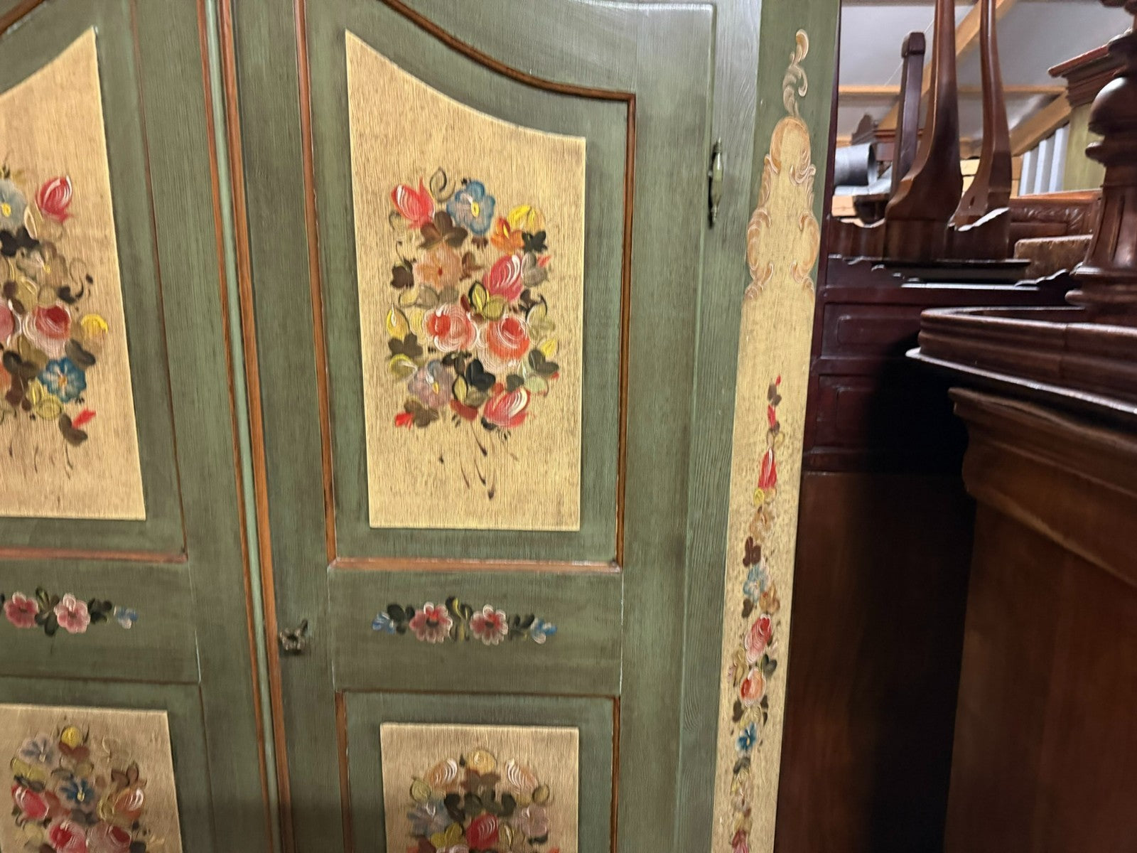 Vintage Bauernschrank Schrank Barock Stil Holz handbemalt 20 tes Jhdt