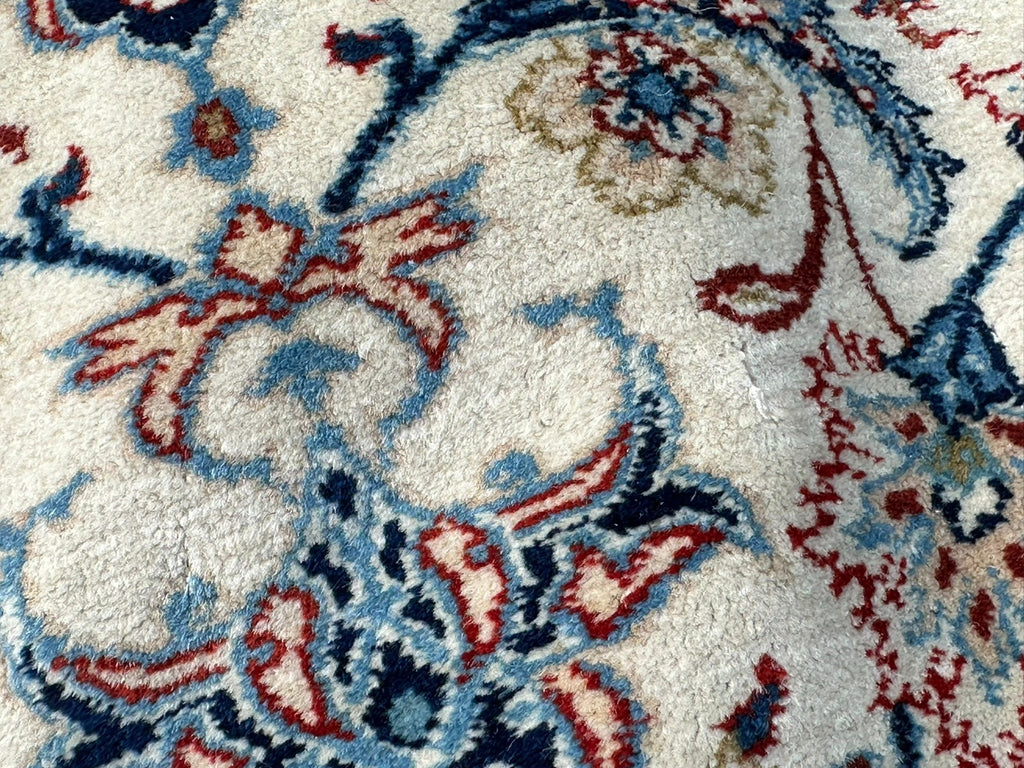Orientteppich im Stil Nain handgeknüpft Creme/blau Medaillon 231x146cm