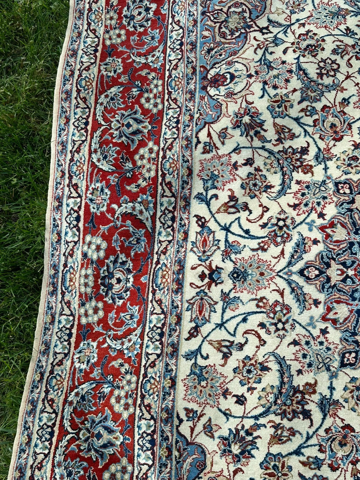 Orientteppich im Stil Nain handgeknüpft Creme/blau Medaillon 231x146cm