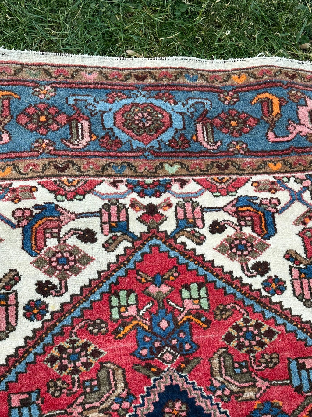 Orientteppich im Hamadan-Stil handgeknüpft rot blau Medaillon 207 X 131 Cm