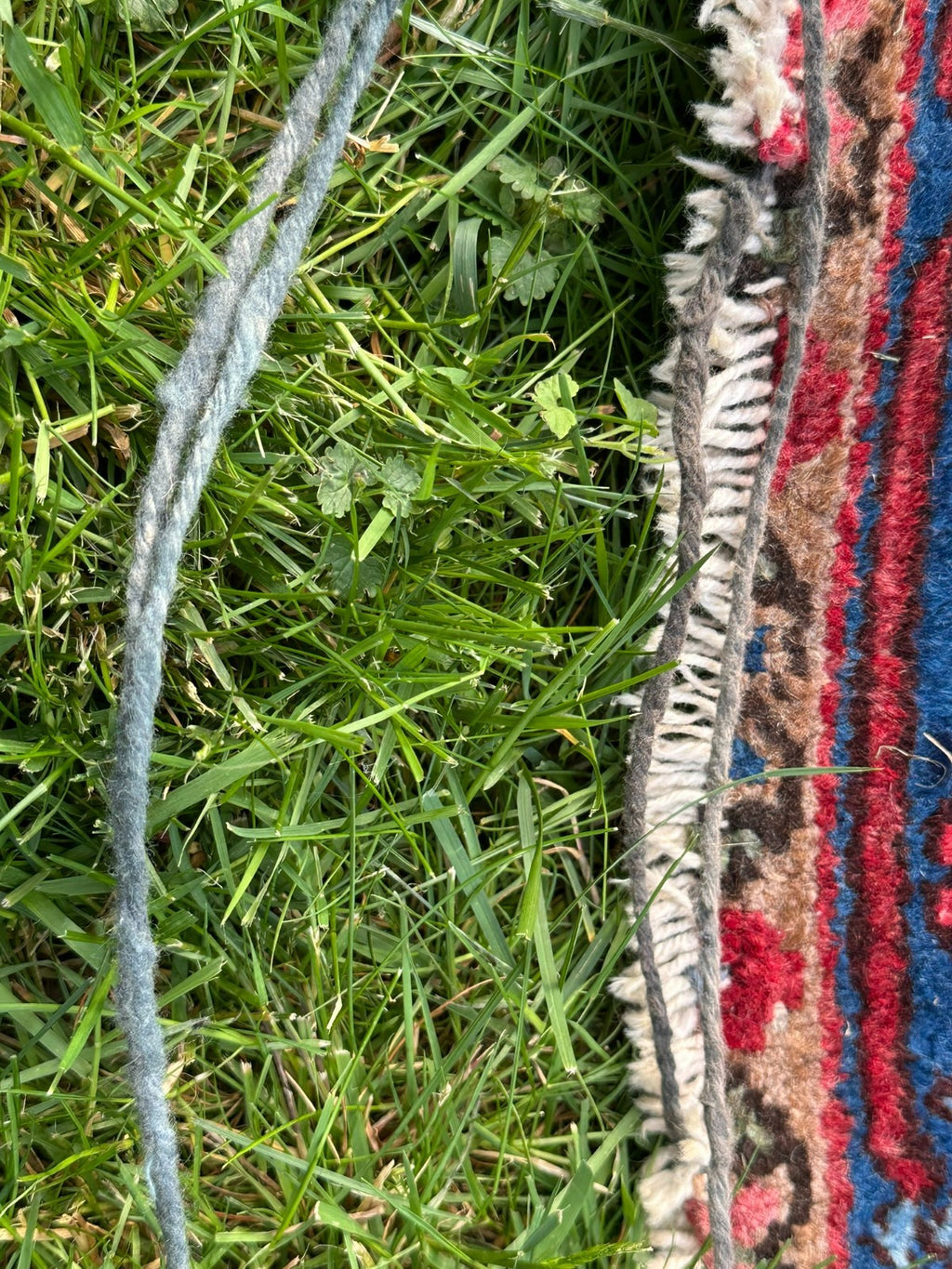 Orientteppich im Hamadan-Stil handgeknüpft rot blau Medaillon 207 X 131 Cm