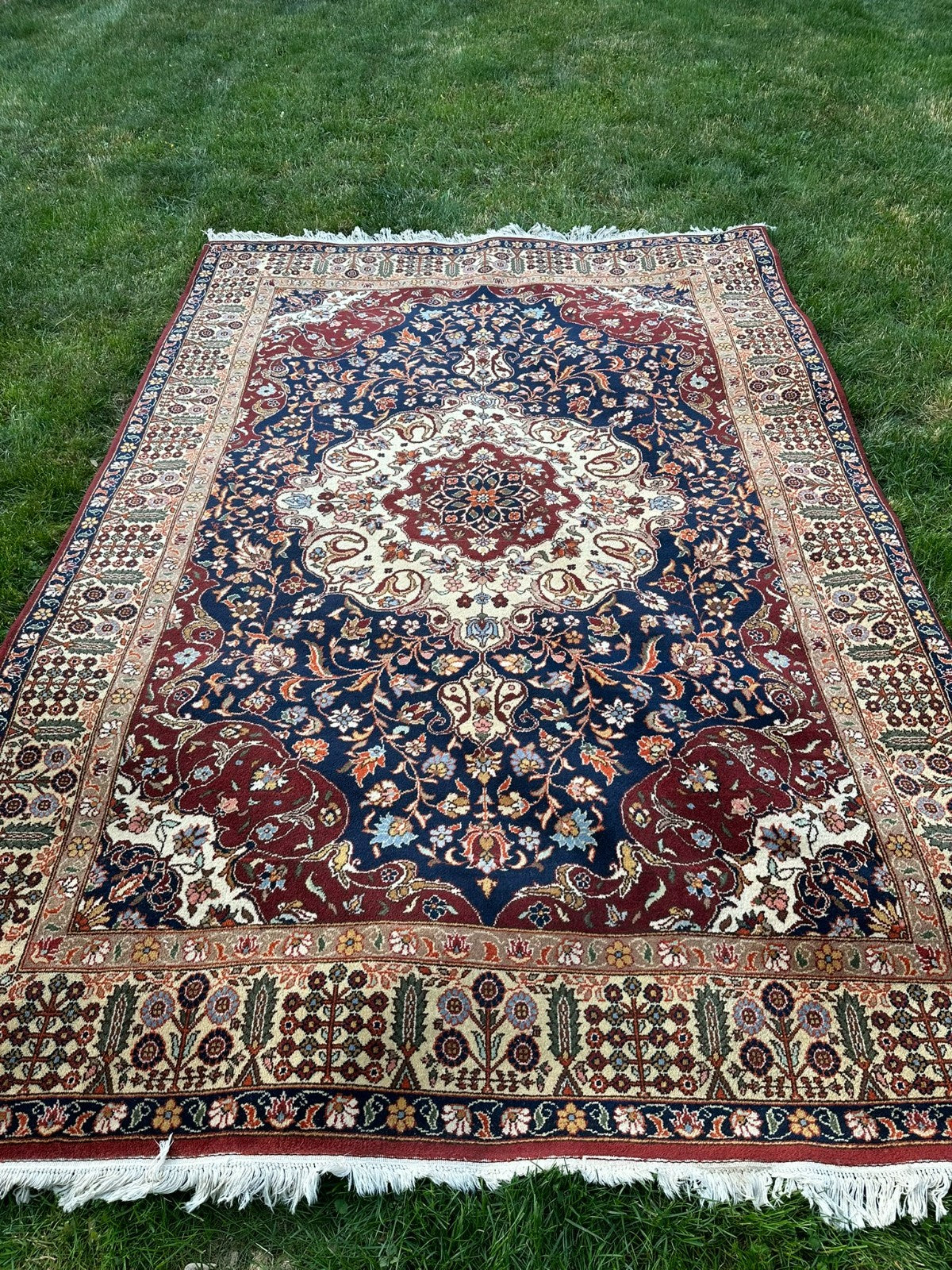 Orientteppich im Stil Täbriz handgeknüpft Medaillon Wolle Blau/rot 360X234cm