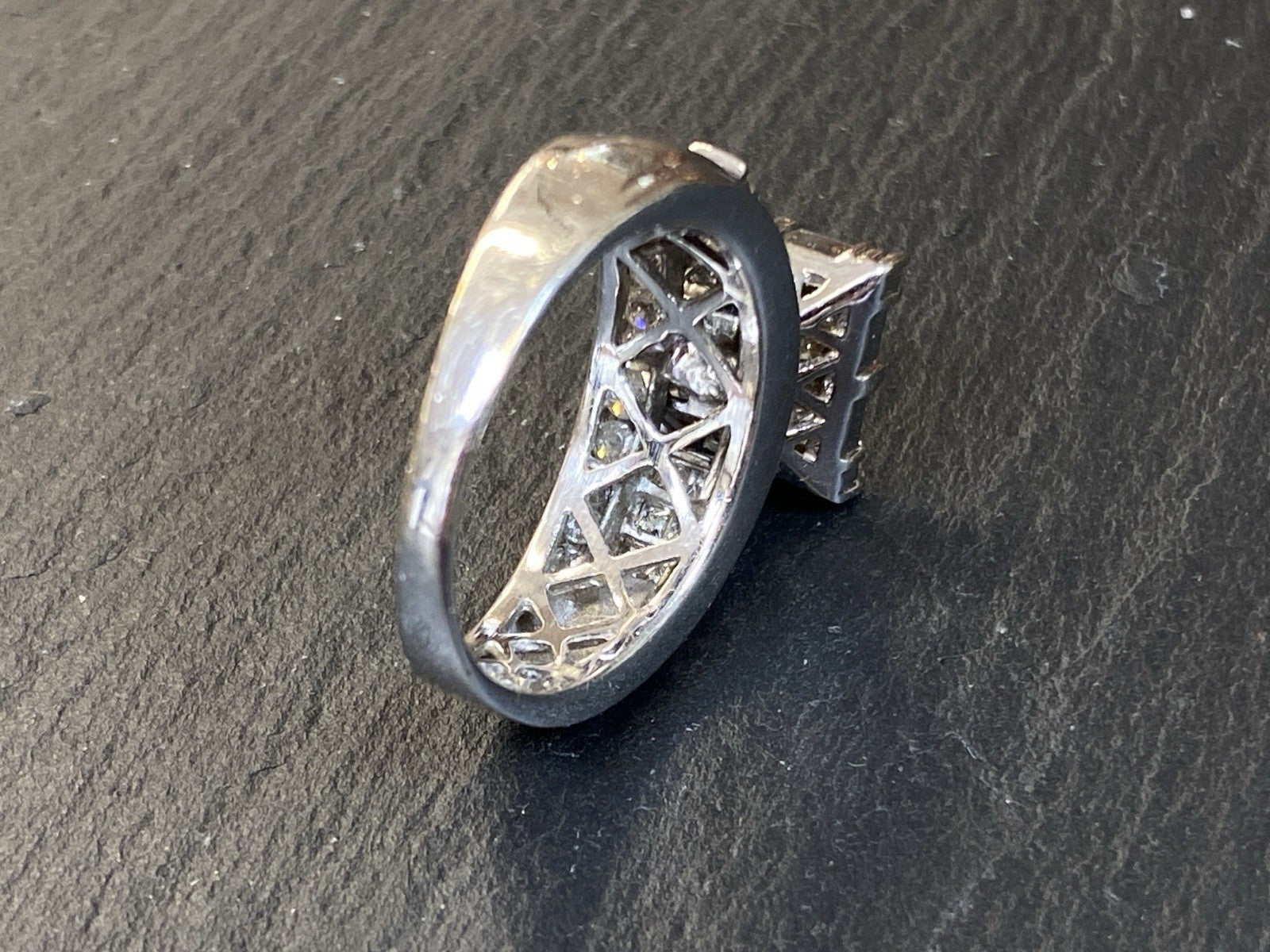 Herausragender Ring mit Diamanten Weissgold 585 Grösse 62,5 1,94ct P/f 9,29g