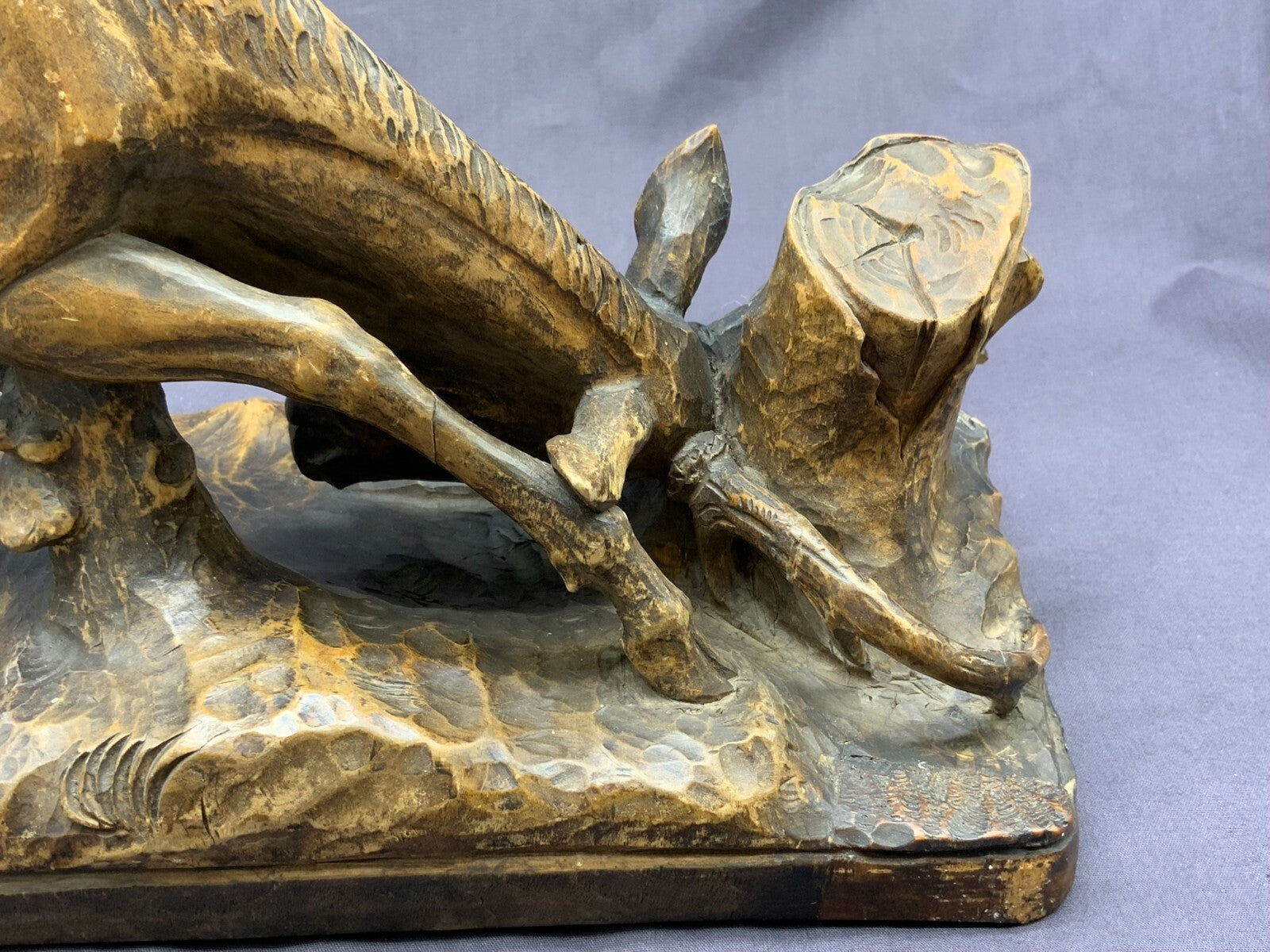 Tirol Skulptur Hirsch Figur aus Holz antik 19-tes Jhdt Monogrammiert