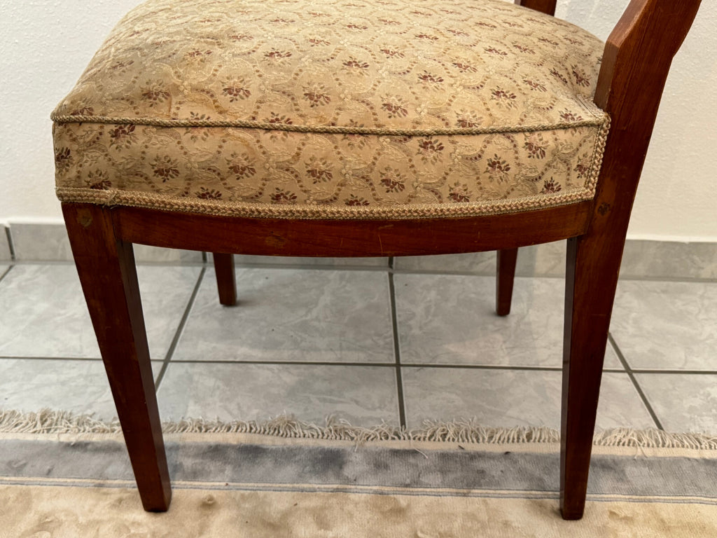 Antiker Biedermeier Stuhl um 1860 Nussbaum