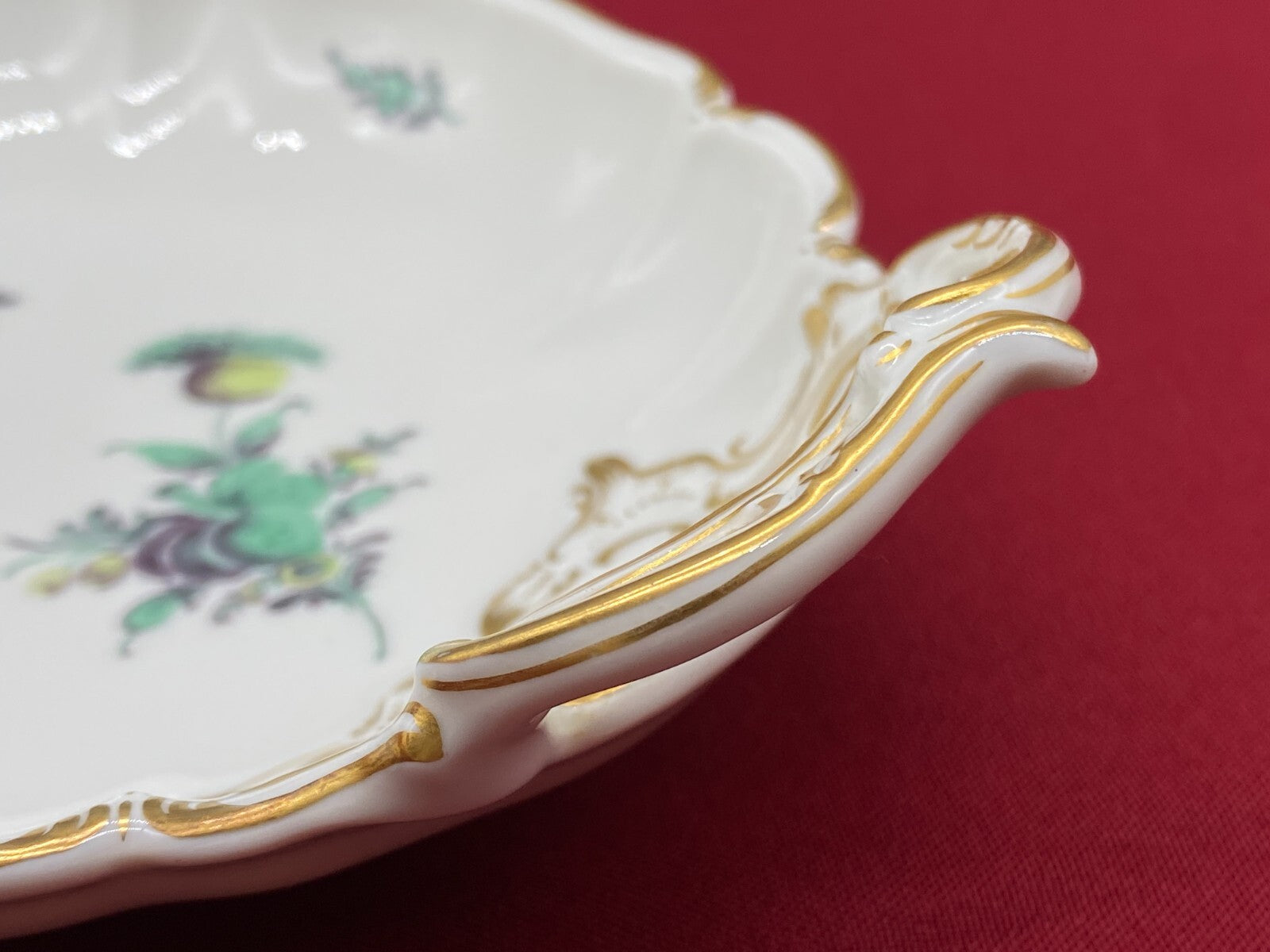 Rokoko Porzellan Schale mit Henkeln Nymphenburg Top Zustand handbemalt