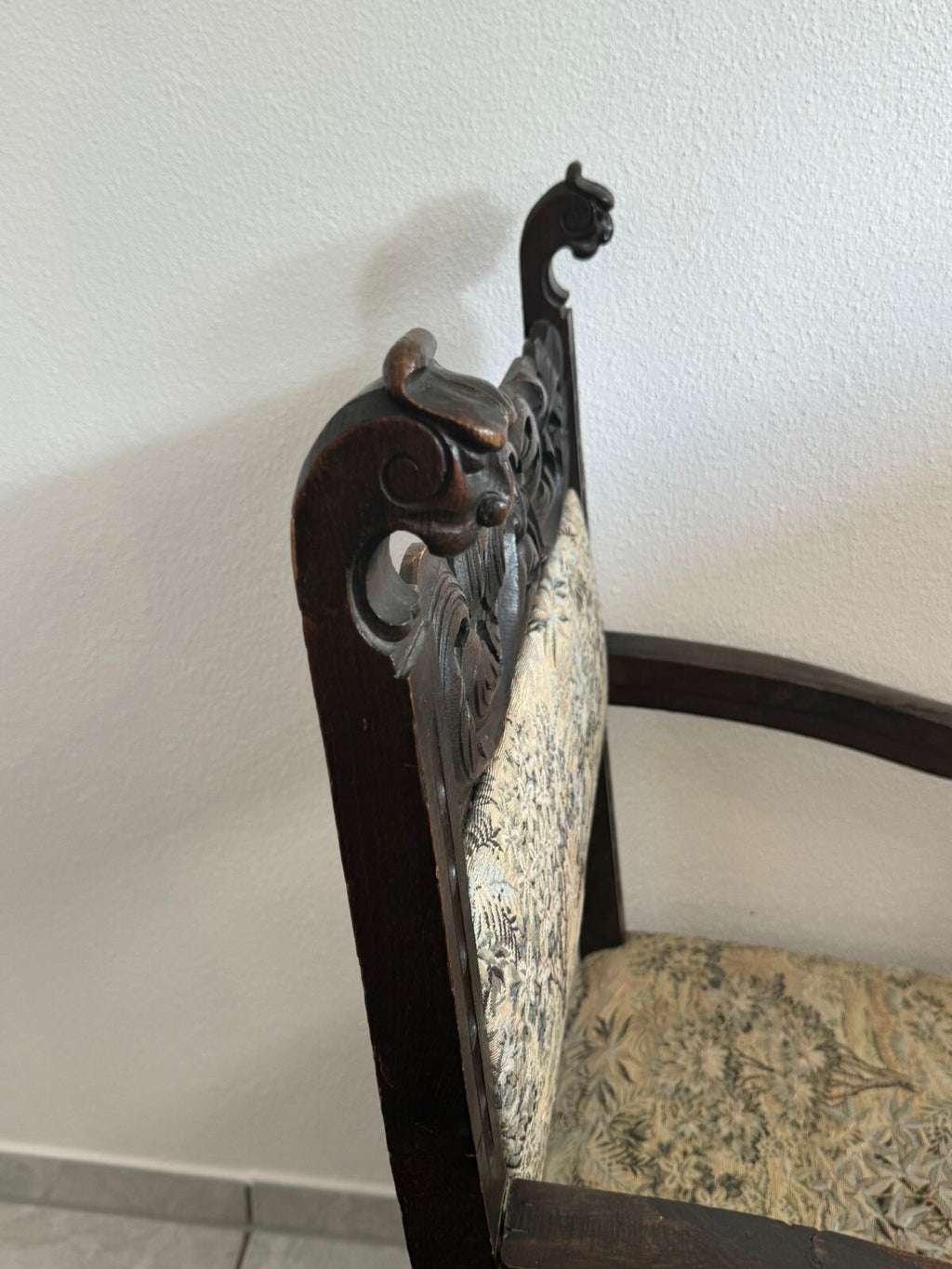 Antiker Gründerzeit Neo Renaissance Sessel Eiche massiv handgeschnitzt 19 tes Jh