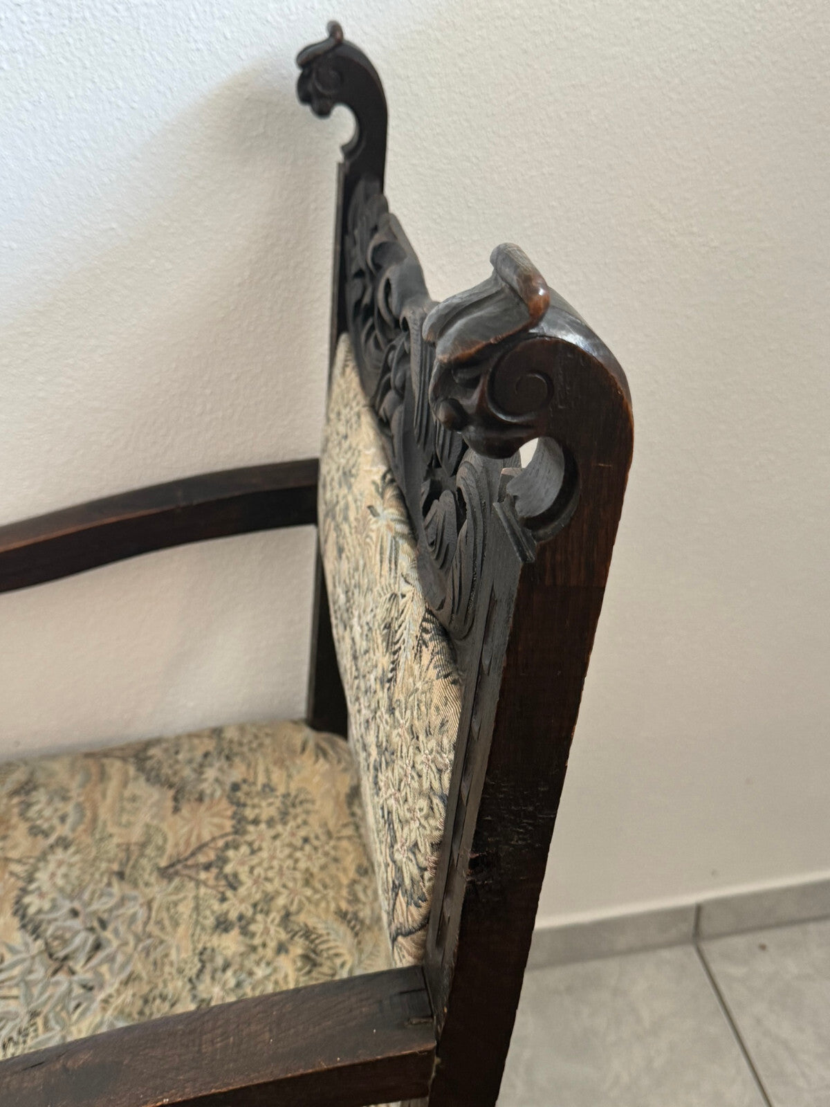 Antiker Gründerzeit Neo Renaissance Sessel Eiche massiv handgeschnitzt 19 tes Jh