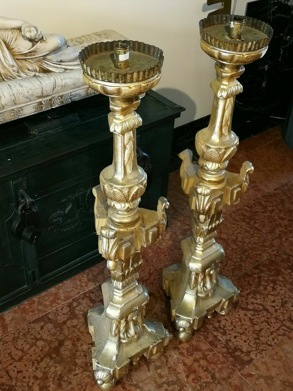 Paar grosse antike Osterleuchter 19-tes Jh Holz Vergoldung Altarleuchter 108cm