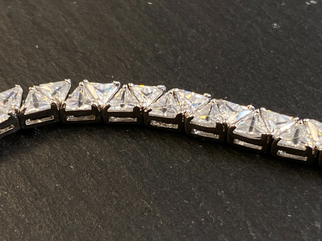 Elegante Halskette aus Sterling Silber 925 mit Glas Brillanten