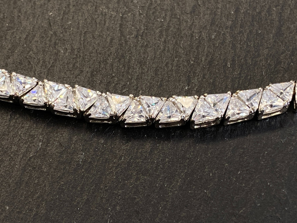 Elegante Halskette aus Sterling Silber 925 mit Glas Brillanten