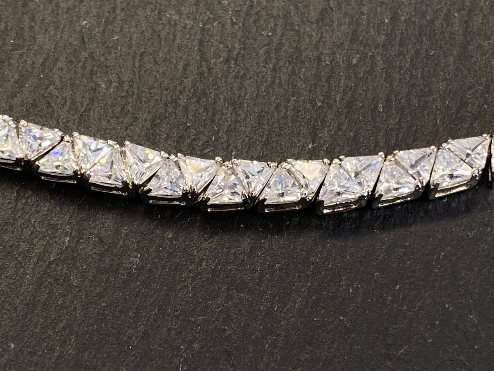 Elegante Halskette aus Sterling Silber 925 mit Glas Brillanten
