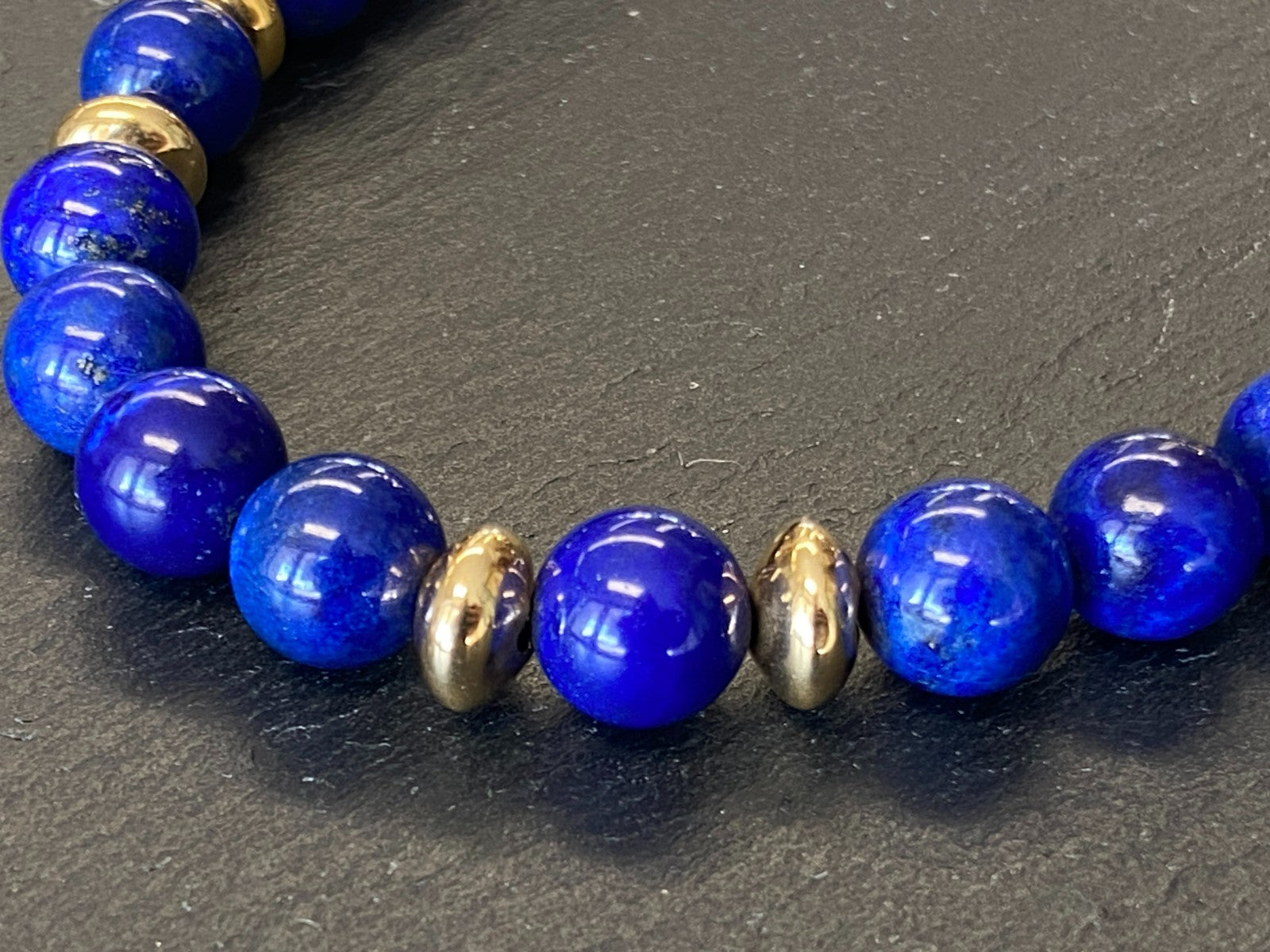 Massive Halskette aus Lapis Lazuli Perlen mit 1,2cm Durchmesser