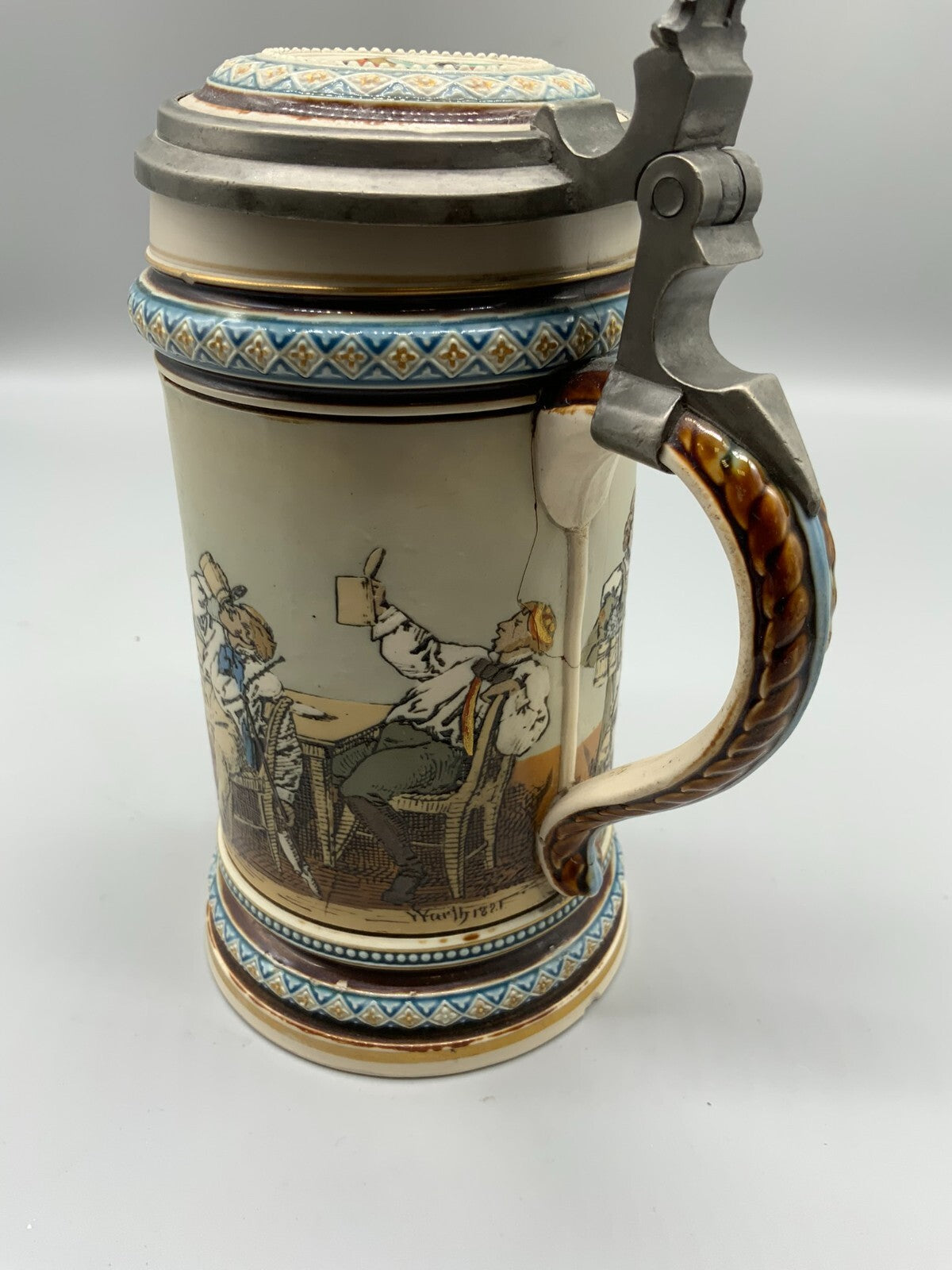 Antiker Krug Steingut Mettlach Villeroy &amp; Boch Emaille Polychromie Personen