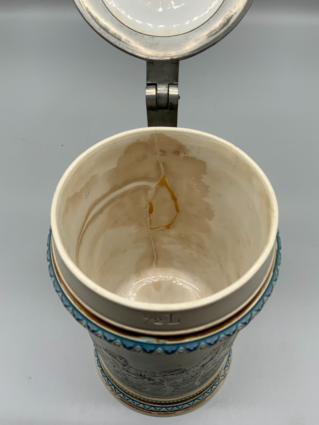 Antiker Krug Steingut Mettlach Villeroy &amp; Boch Emaille Polychromie Personen