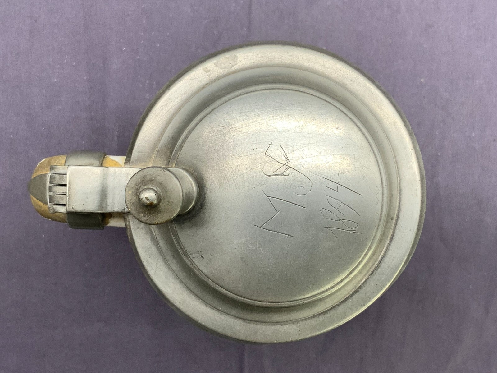 Antiker Krug 19 tes Jhdt Barockkrug Humpen Keramik mit Zinndeckel gebrochen