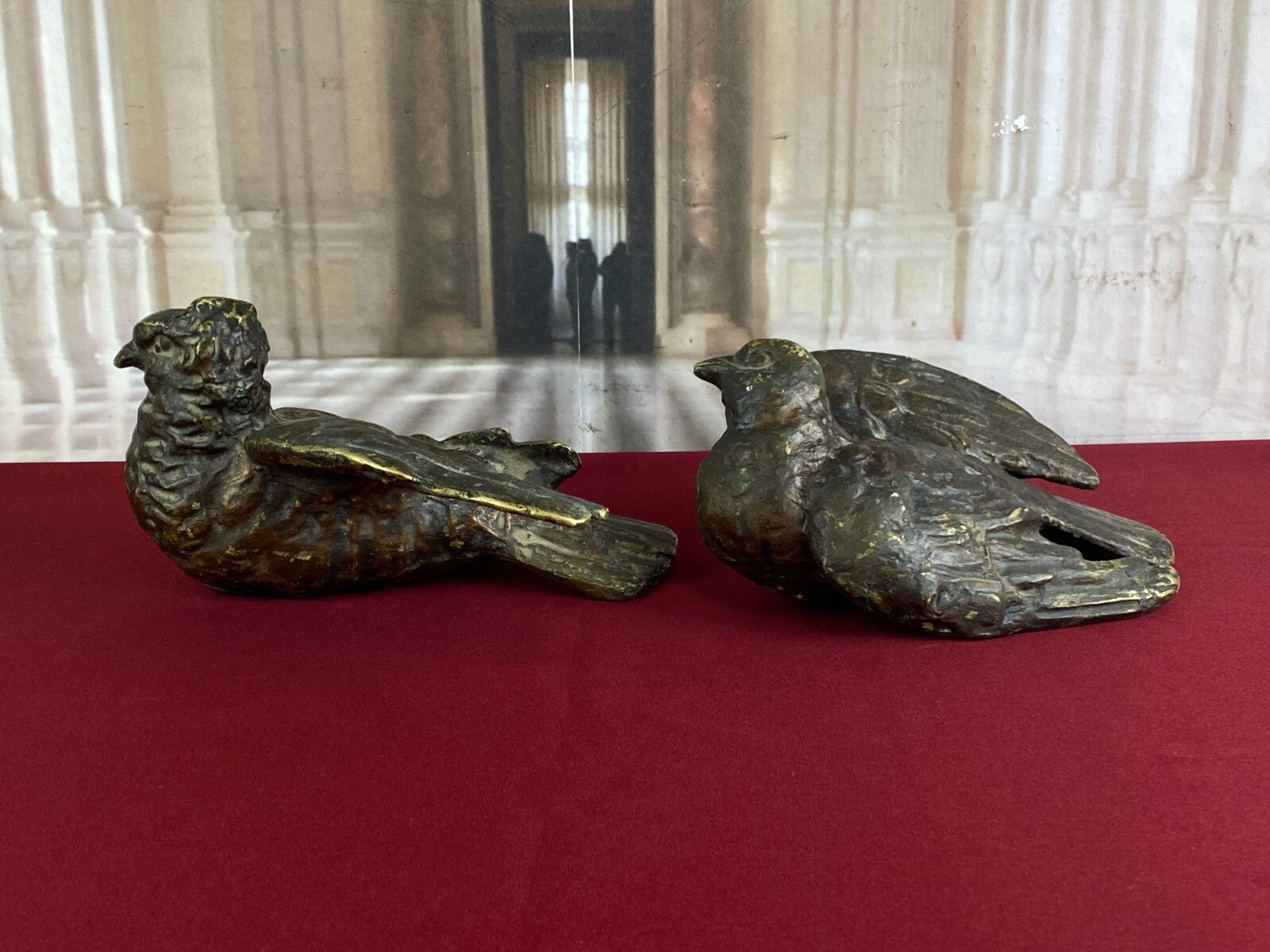 Paar antike Bronze Figuren Tauben Neapel um 1890 Skulpturen für das Ehebett