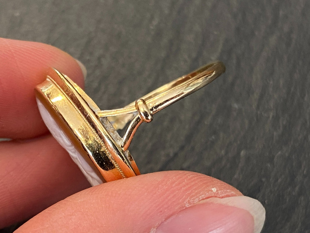 Alter Ring mit Gemme Grösse 60 Gelbgold 14kt Camee Ring Siegelring