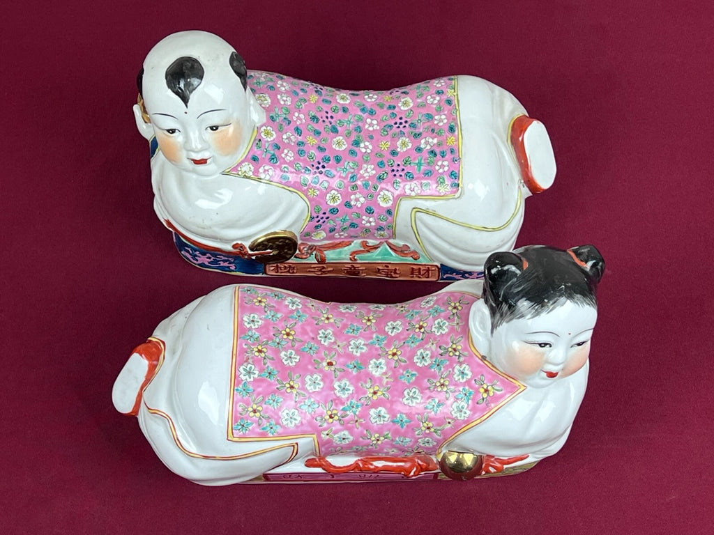 Paar Kopfkissen aus Porzellan Kopfstützen China handbemalt Famille Rose