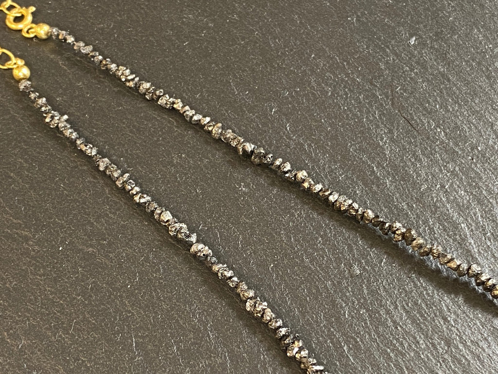 Halskette Kette aus Rohen Diamanten 47cm lang Verschluss 14K Gelbgold