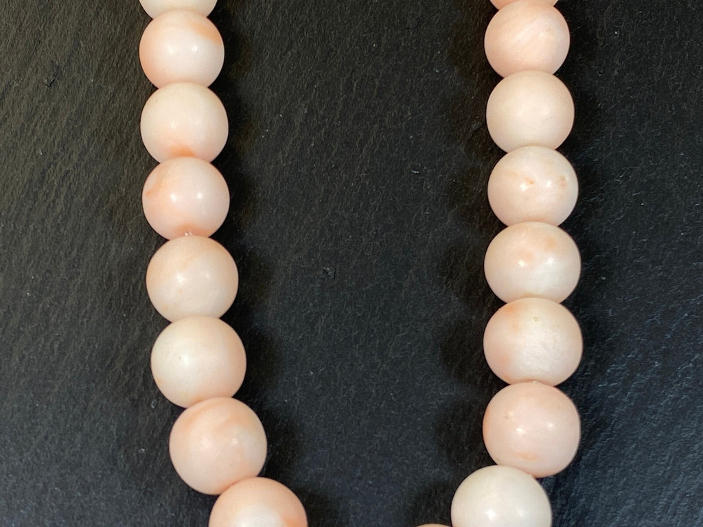 Vintage Collier Engelshaut Koralle mit Diamanten 14K Gelbgold Korallenkette