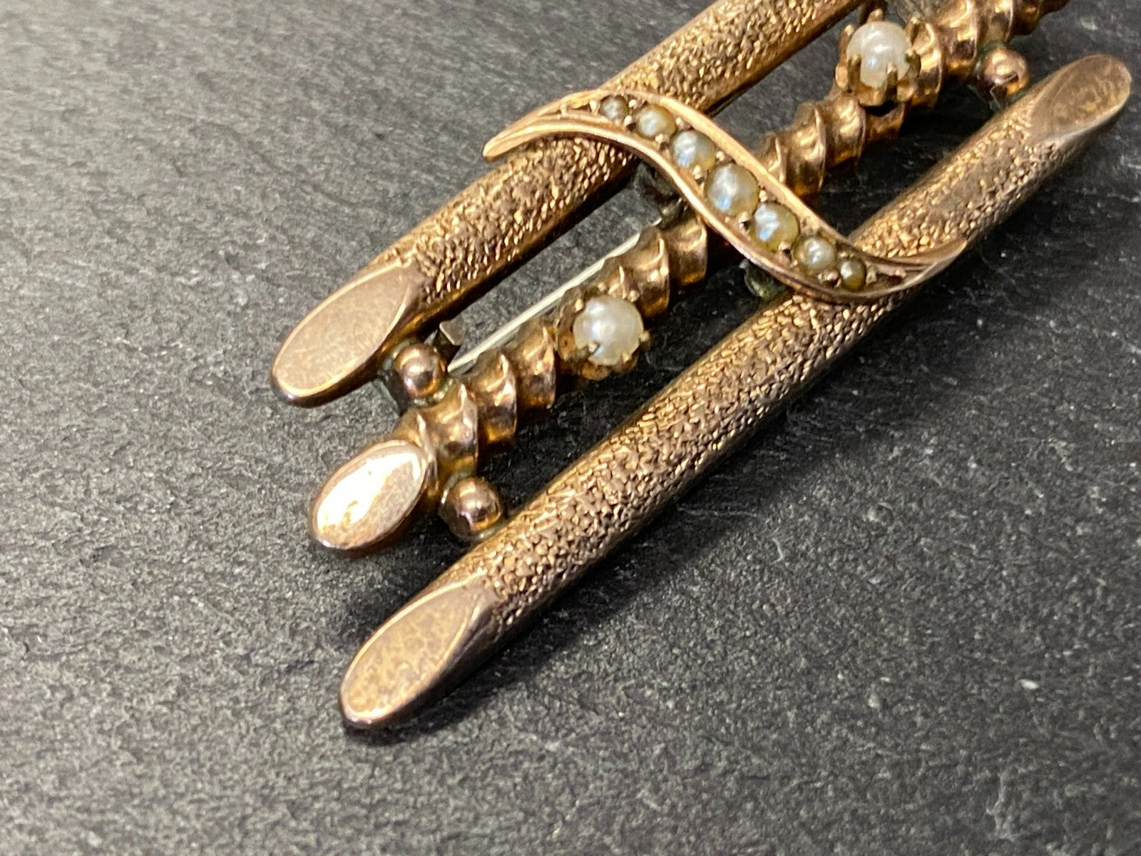 Antike Brosche gelb Gold 9K Bicolor