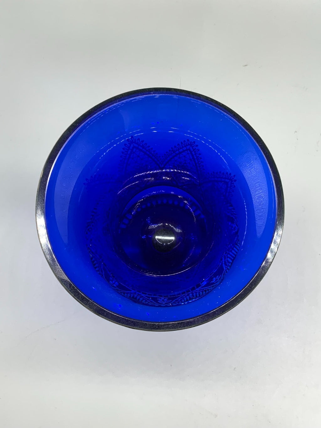 Parad Prunkvase aus Glas mit Emaillemalerei Spitzenmalerei Ungarn