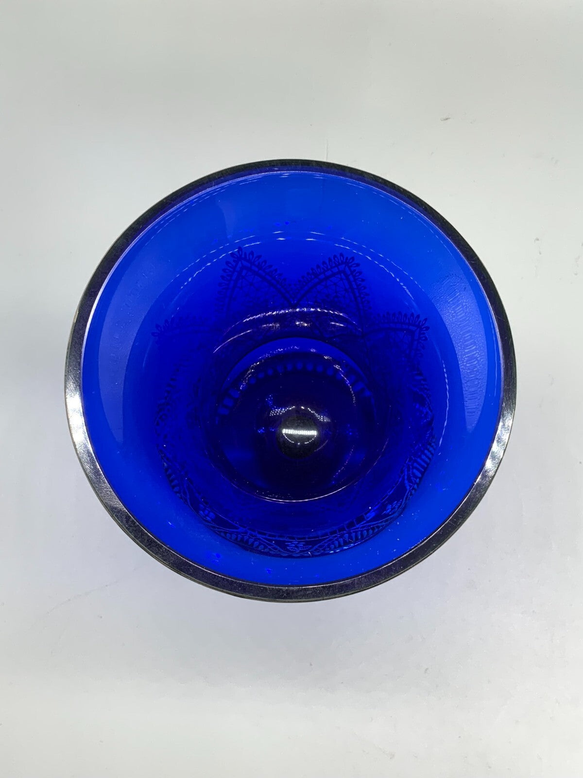 Parad Prunkvase aus Glas mit Emaillemalerei Spitzenmalerei Ungarn