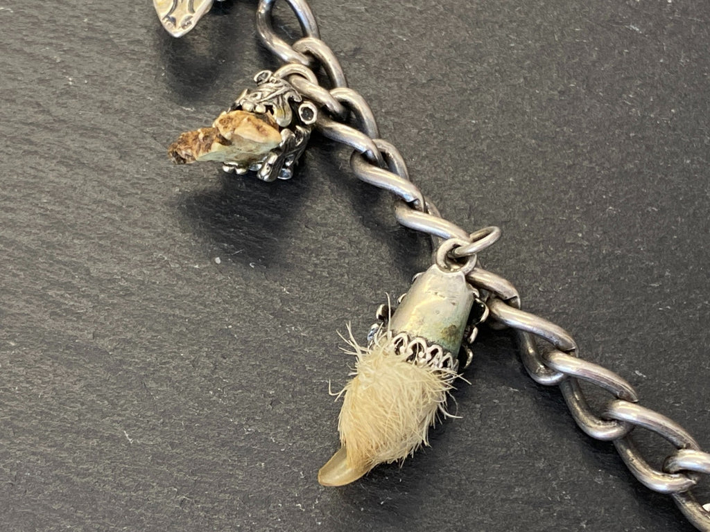 Grosser Charivari Rockstecker Hosenstecker aus Silber