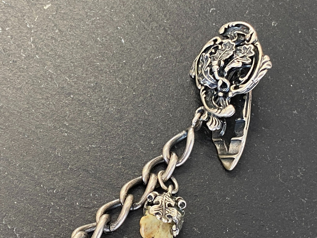 Grosser Charivari Rockstecker Hosenstecker aus Silber