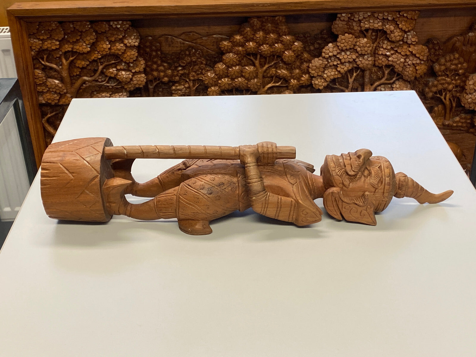 Thailand Skulptur aus Holz stehender Krieger 42cm hoch