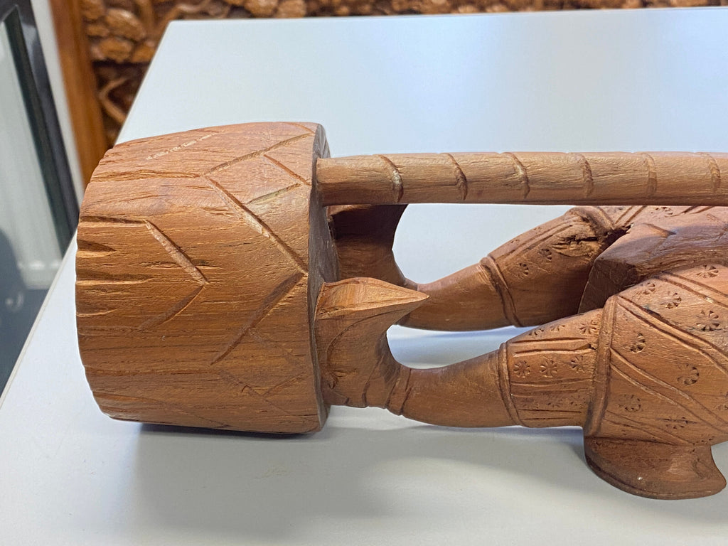 Thailand Skulptur aus Holz stehender Krieger 42cm hoch