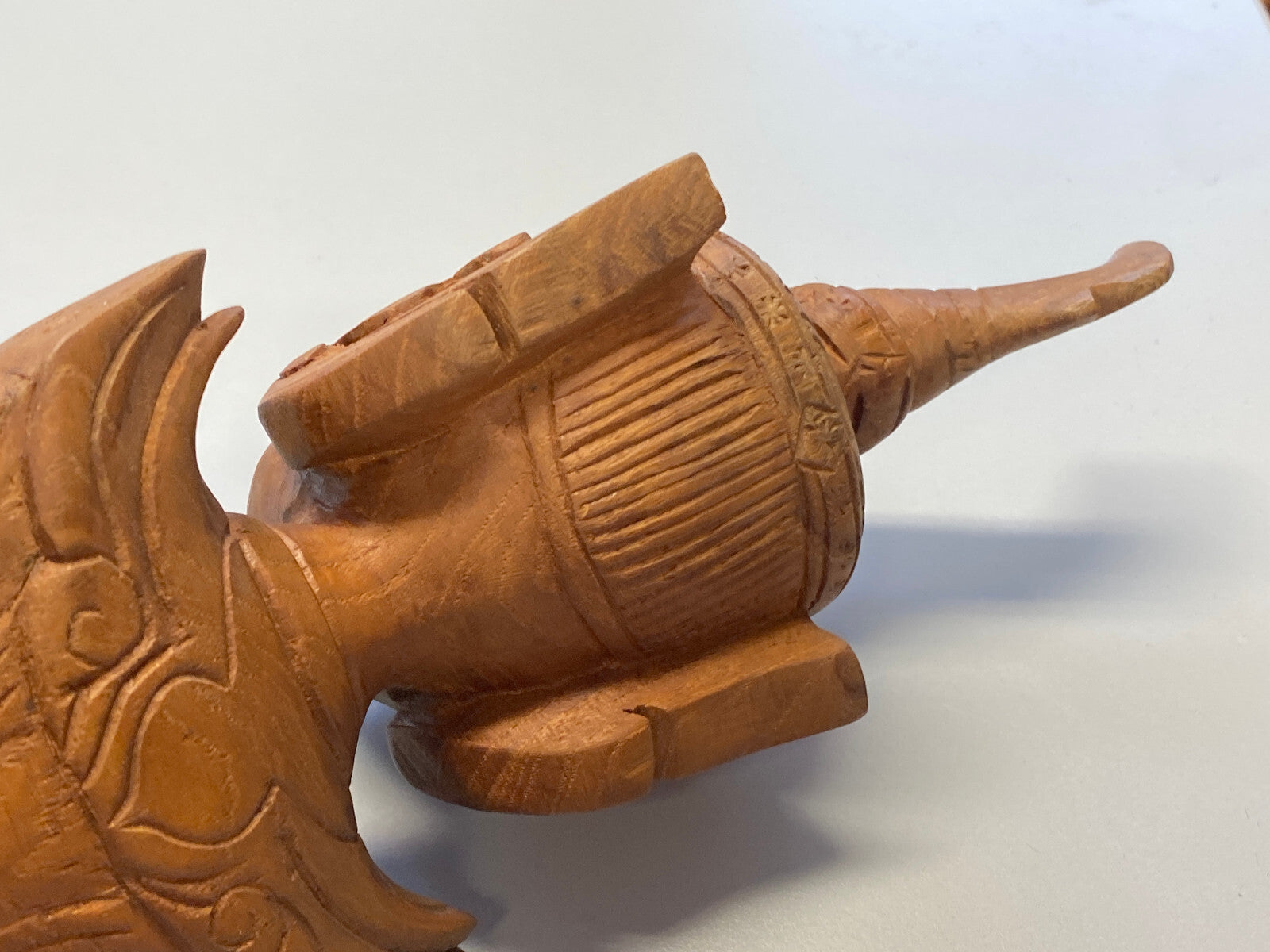 Thailand Skulptur aus Holz stehender Krieger 42cm hoch